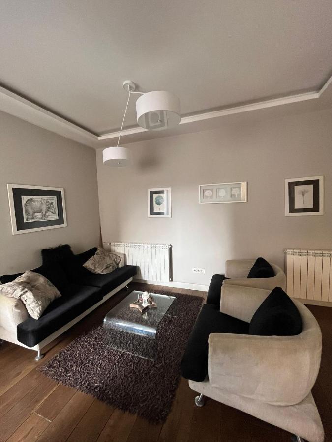 Lägenhet Deluxe Newsky With Terrace Belgrad