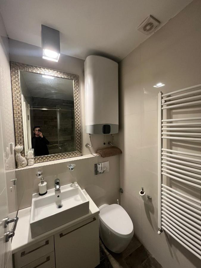 Deluxe Newsky With Terrace Lägenhet